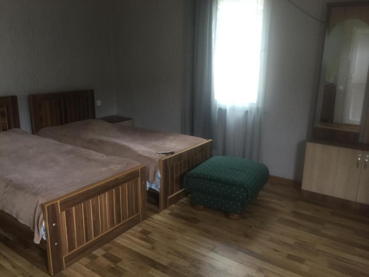 Hotelruslan Pʼotʼi Kültér fotó
